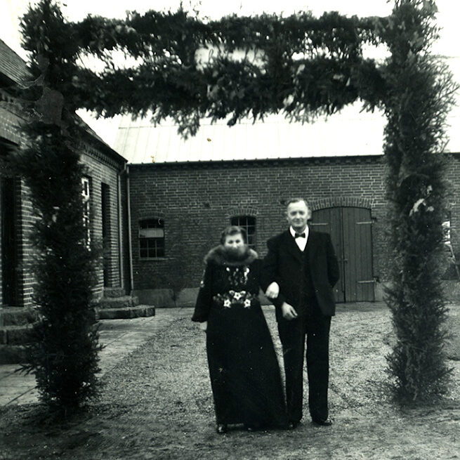 B688 Kathrine og Ludvig Hansen 1947